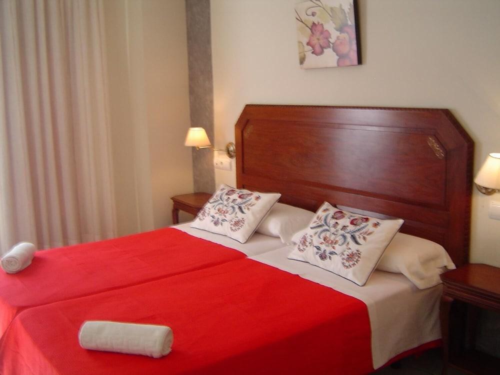 Al-andalus Hotel